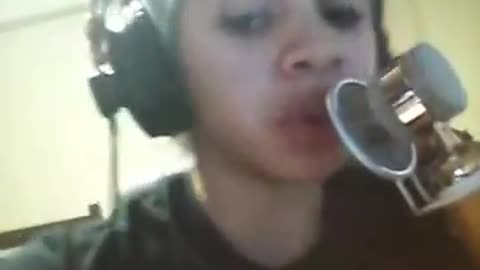 6 second Vine Sneak Peak Into Recording Session