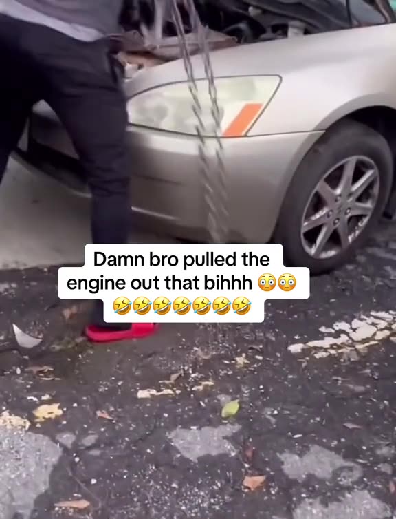 "aye, aye bro hu hey whatchu doin"💀