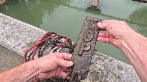 Ancient Bayonet was found.