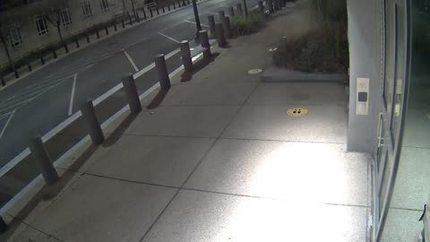 8493OHOB01DStreetDoorExterior_2021-01-05_01h40min00s143ms.mp4