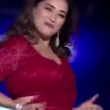 Madhuri dixit saree in Dance deewane