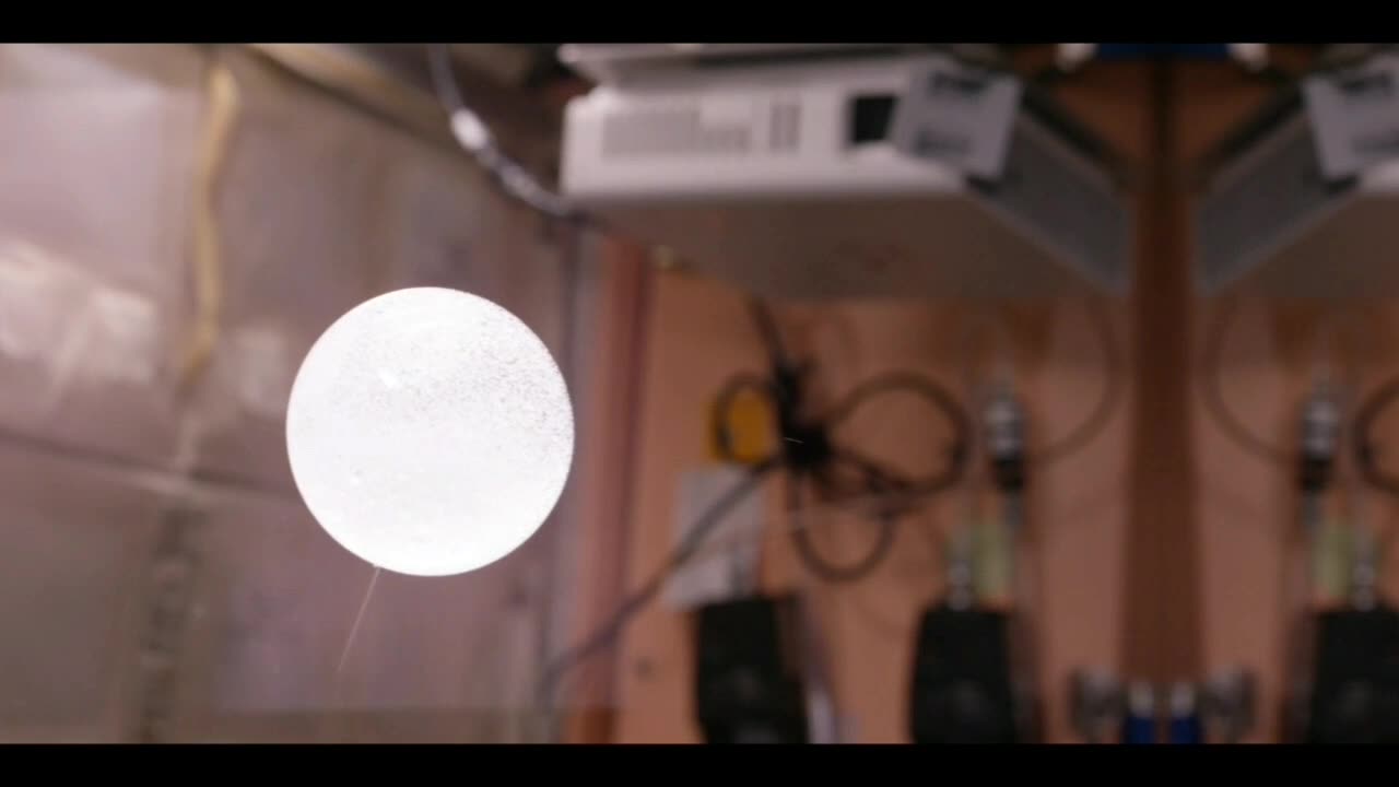 zero gravity inside space ship