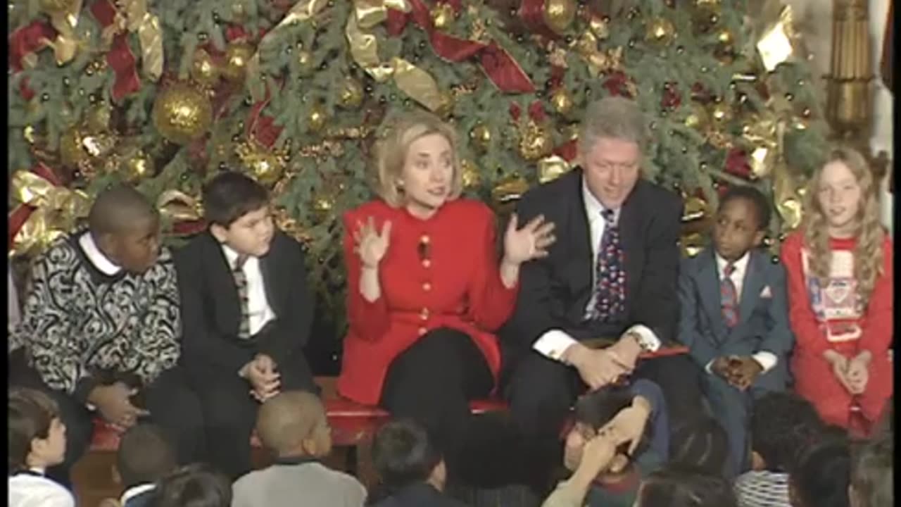 President Clinton at a Children's Christmas Event((12.18.1997))