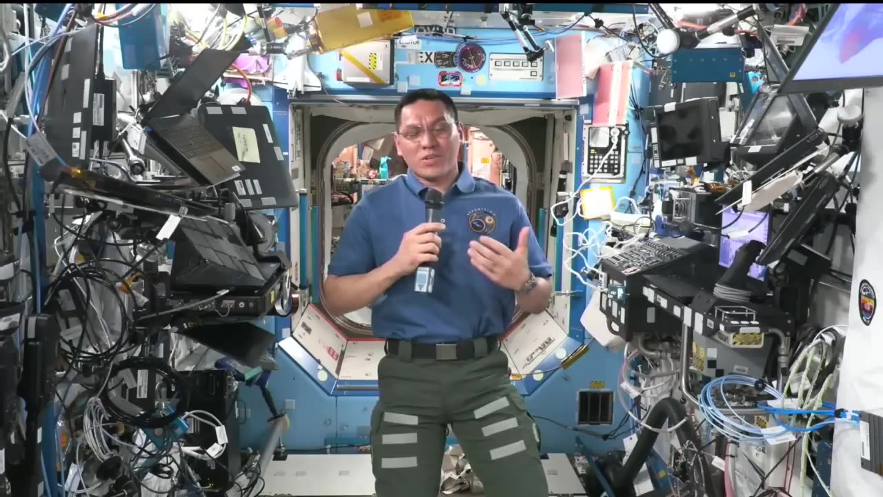 #Space-to-Earth Connection: Astronaut Frank Rubio Calls NASA Leadership from Orbit"