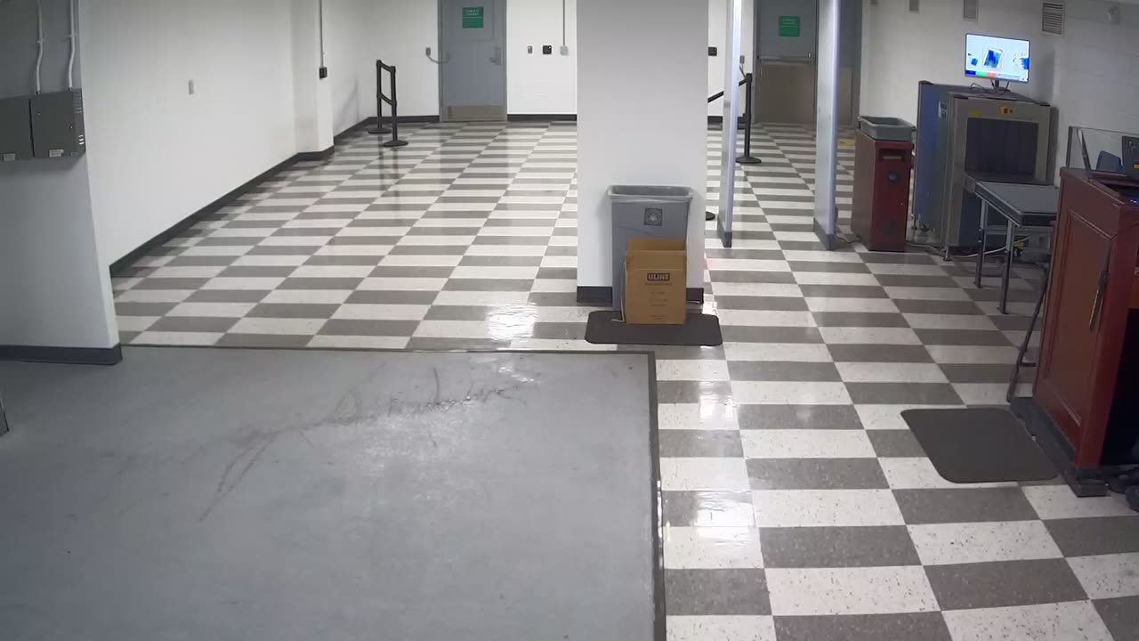 6127RHOBG3G3L4Lobby8Exterior_2021-01-06_09h40min00s793ms.mp4