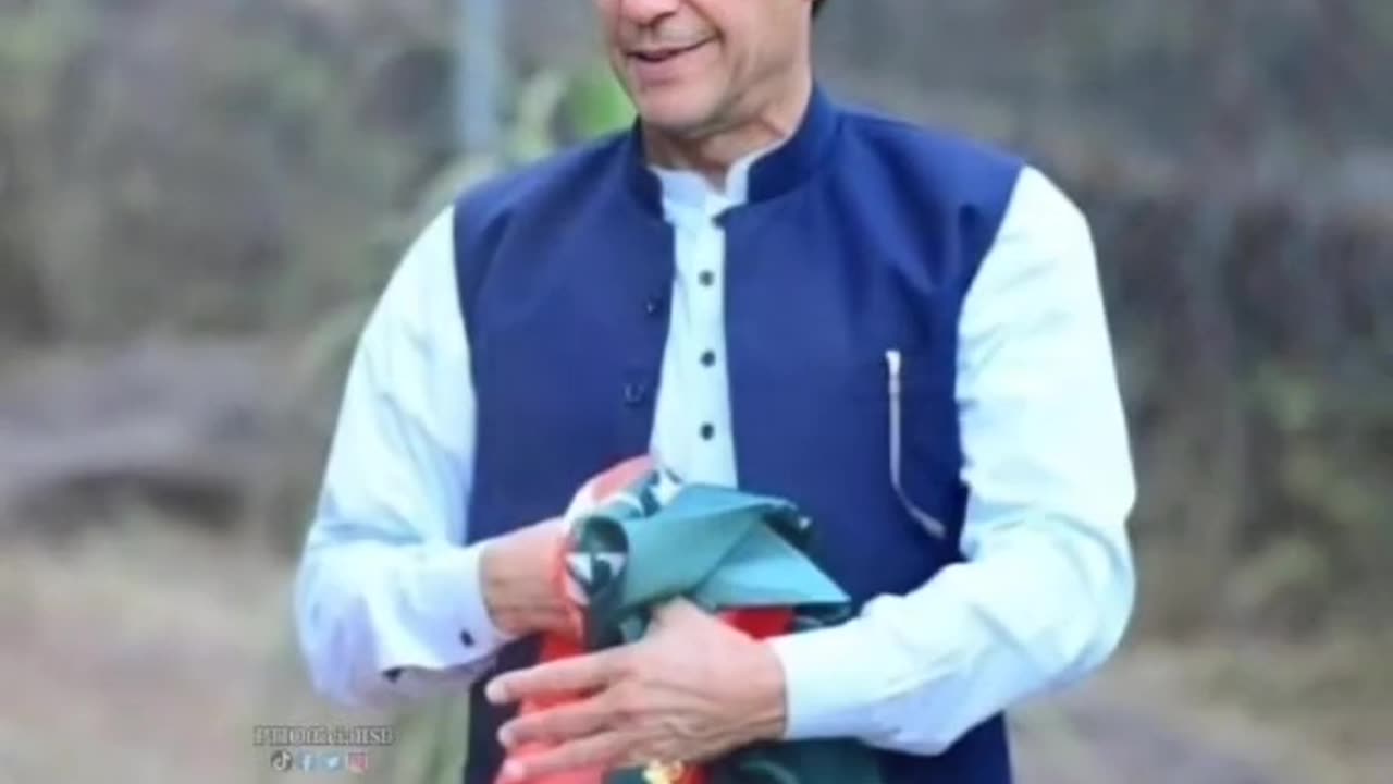 Imran khan singing