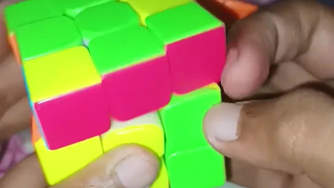 2 Twisted corner Solve Rubik's Cube