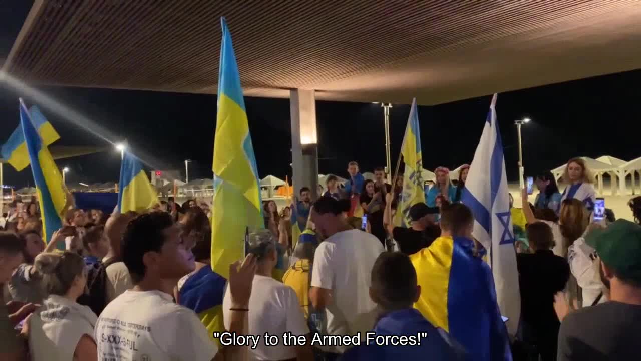 "Glory to the Armed Forces!"