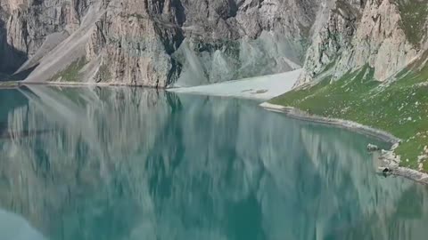 Paradise Lake on Sungu Road