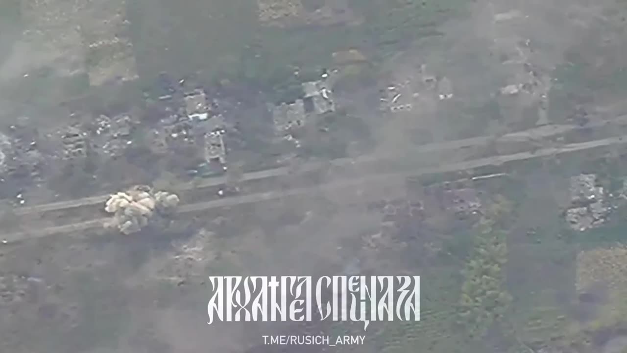 💥🔥An American M2 Bradley IFV in Rabotino was destroyed by an ATGM