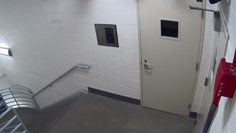 1712HQOB07Stairwell7-S_2021-01-05_02h20min00s900ms.mp4