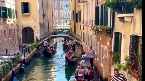 Venice, Italy: Romance on the canals 🇮🇹💯❤️ #bestcity #bestplacestovisit