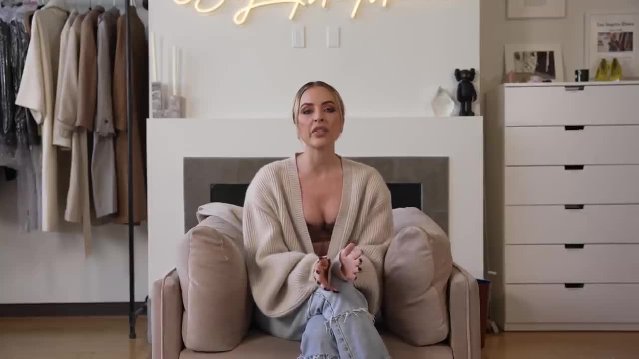 Here's how YOU can become a celebrity Stylist | Maeve Reilly