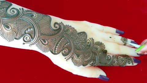 Beautiful girls mehndi design....