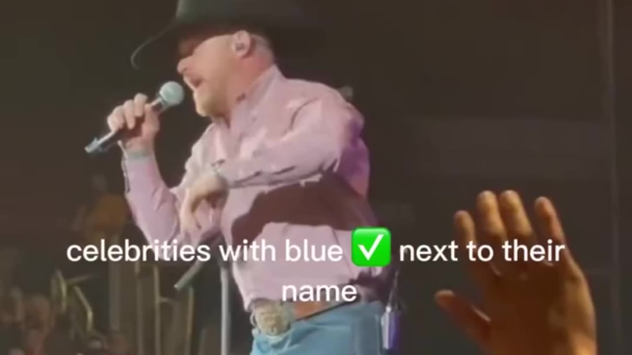 Country Singer Cody Johnson delivers a speech during a concert that will give you goosebumps!