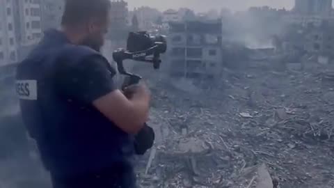 Israeli Warplanes destroyed a residential tower in the middle of the Gaza City