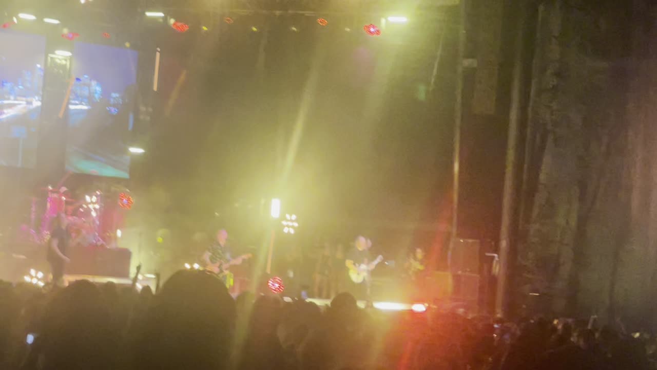Yellowcard | Rough Landing Holly | Live