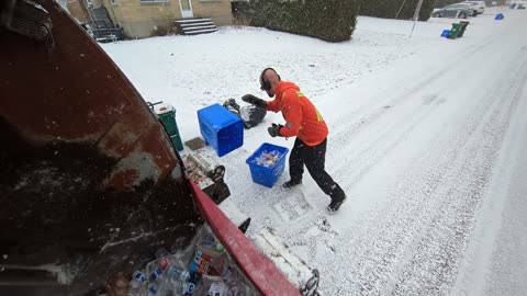 Winter Rearpack Recycling (CurbSideNinja)