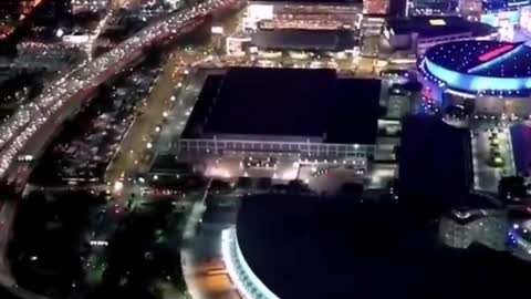 Flying over Los Angeles 🏙️ Thanks to the video credit 😊