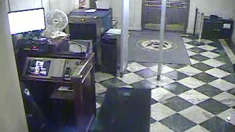 3207LHOBGRNJ-CStDoor_2021-01-06_20h40min02s620ms.mp4