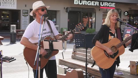 Raymond Smith and Gabrielle Porter - We the People - Performing at Tamworth (10 May 2024)