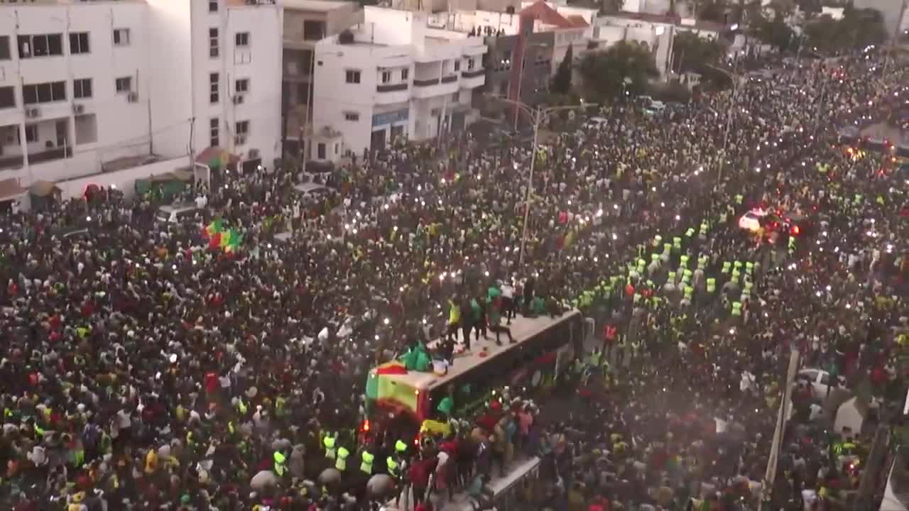 Ecstatic crowds greet victorious Senegal on Cup of Nations return _ AFP_2