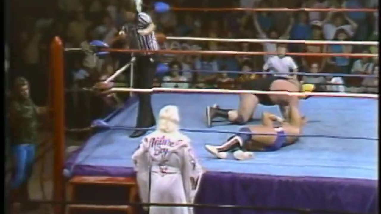 Terry Taylor vs The Nightmare - Ric Flair / Eddie Gilbert at ringside