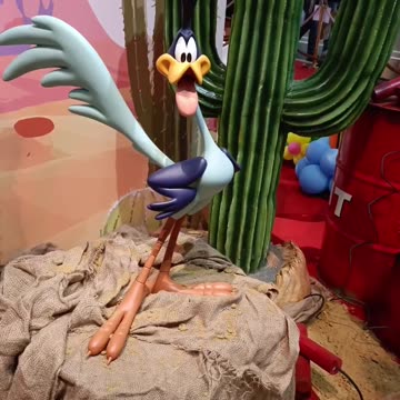 BUNNY & LOONEY TUNES