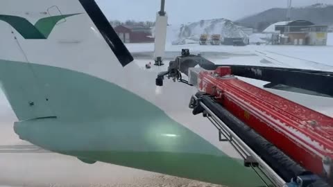 De-icing an aircraft