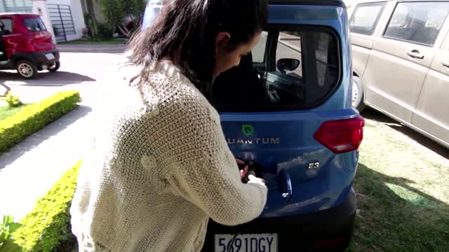 Tiny electric car startup eyes Bolivia's lithium