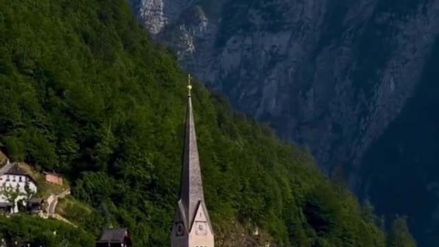 A small town like a fairy tale. I really want to live in such a place