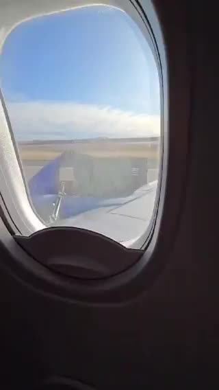 Southwest Airlines 737 to Houston had to turn back after takeoff due to a torn engine cover