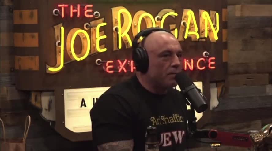 Someone was talking shit to Leon Edwards, and Joe Rogan saved them