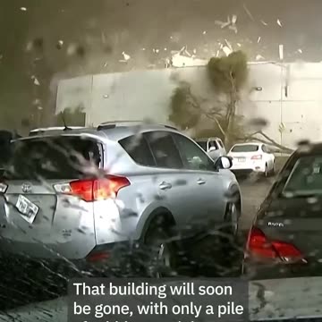 HEAVY WIND GOT ALL THE HOUSES TAKEN AWAY CRAZY VIDEO