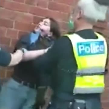 21-year-old Australian mother of three is choked and arrested for not wearing a mask. (11-8-20)