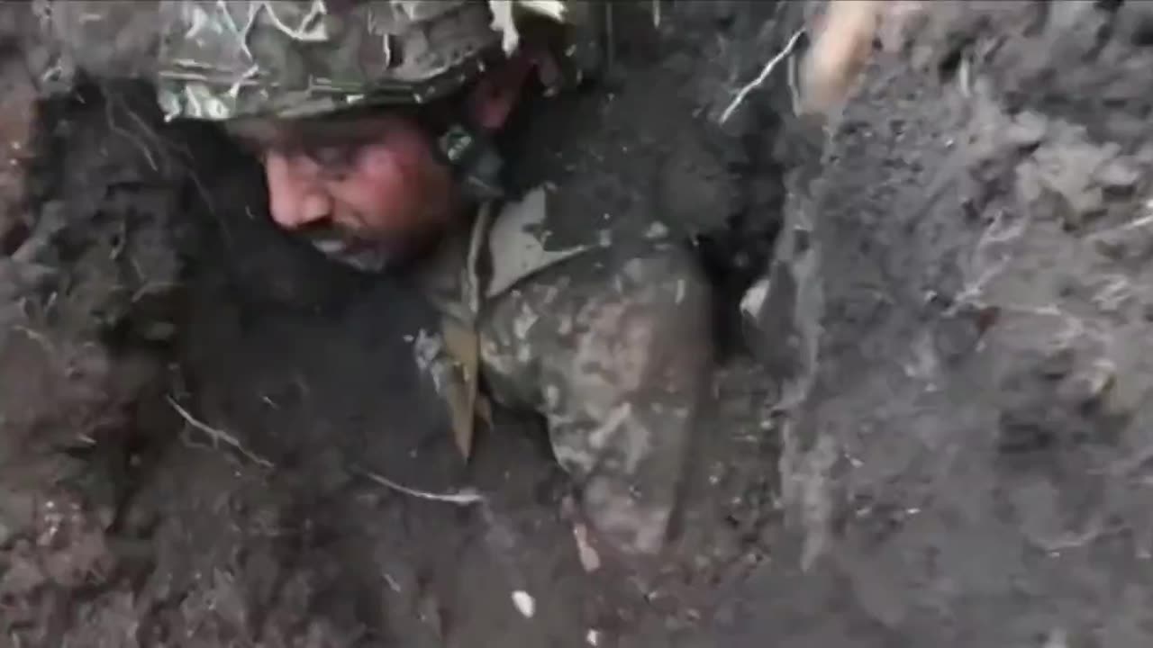 Buried after Russian artillery strike and saved by his brothers in arms.