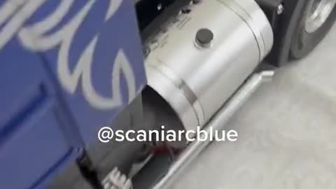 Large truck model display