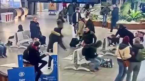 Man starts stabbing people at Brussels-South station