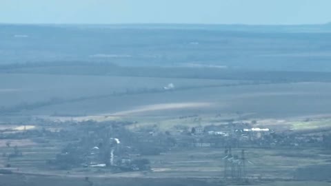 Ukrainian Forces Obliterate Russian Tank Destroying People's Homes In Bakhmut Suburbs