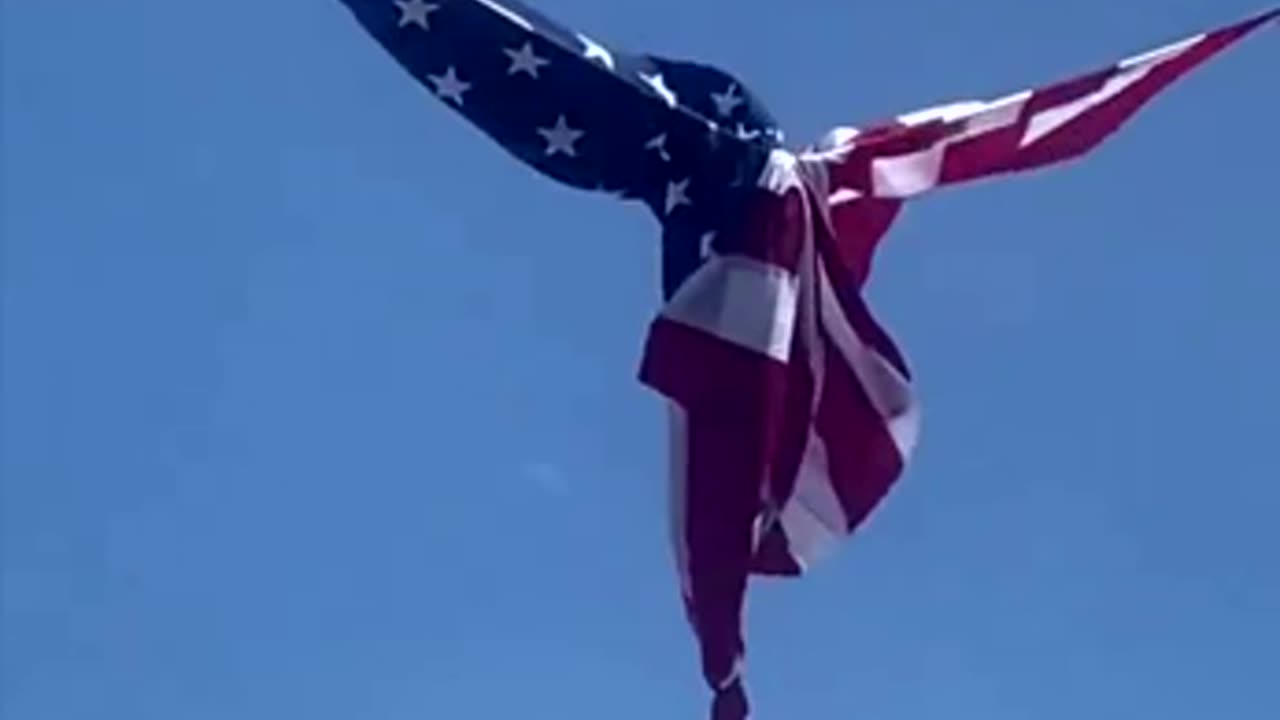 flag that got tangled at trump rally were assassination attempt took place looked like an angel