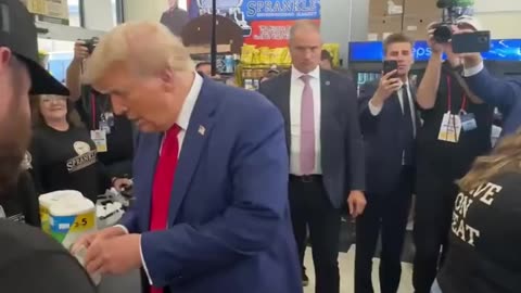 Trump helps a mom pay