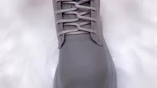 Trending Video Tie the Shoeslace