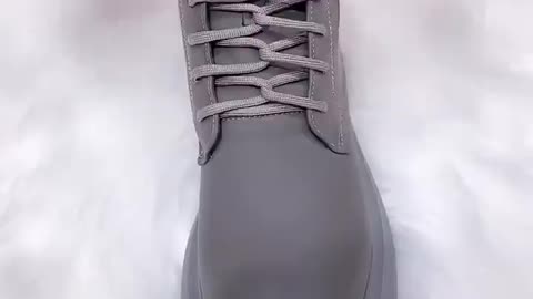 Trending Video Tie the Shoeslace