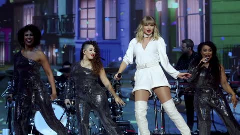 Ticketmaster faces backlash after site crashes during Taylor Swift tour sale