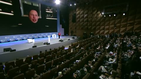 Elon Musk responds to a question posed by students of Samara University