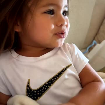 Love this beautiful little girl