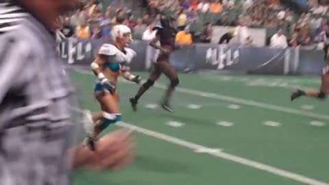 2010 LINGERIE FOOTBALL LEAGUE Miami Caliente VS. Tampa Breeze Part I