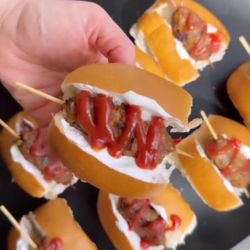 "Savor the Fusion: Mesmerizing Kafta Rolls – A Gastronomic Delight for Palate and Presentation"