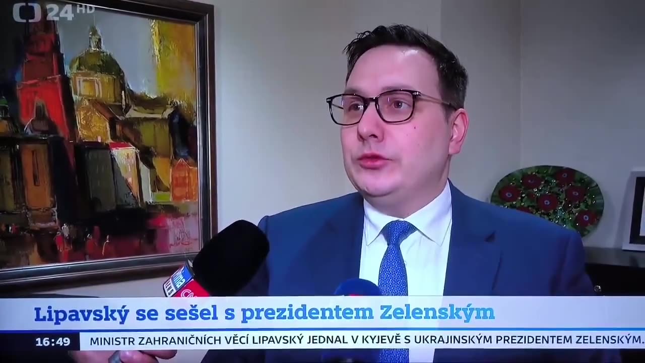 Tajná zbraň proti RUSKU je kniha pohádek!