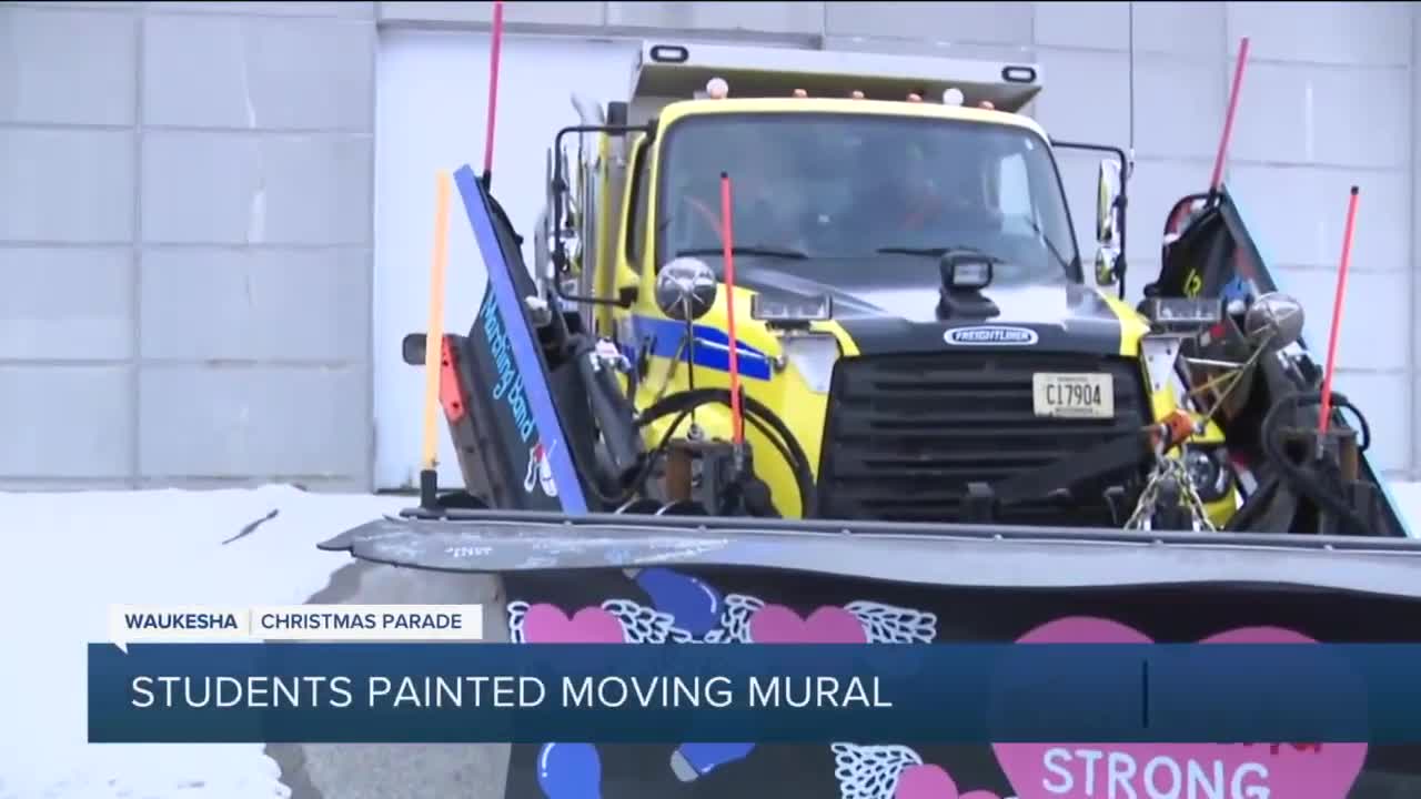 Truck driver to honor victims on snowplow in Waukesha Christmas Parade_2